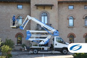 21dj speed gallery 2 - Piattaforme aeree per potatura