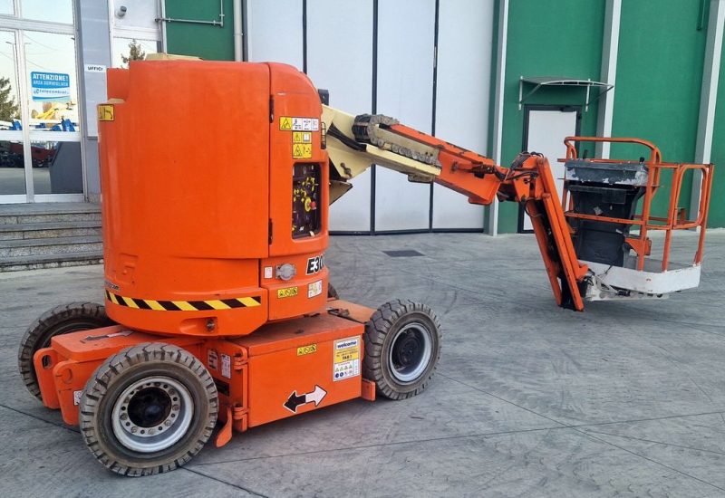 JLG-E300AJP-0300153206